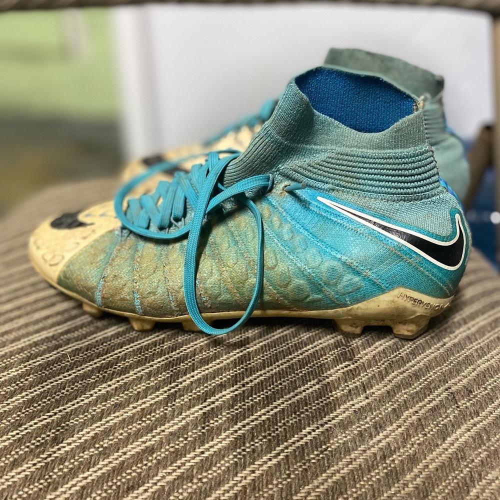 Nike Hypervenoms soccer cleats